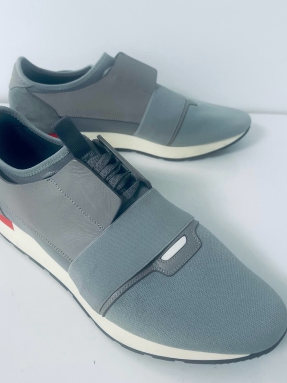 Balenciaga Men's Gray Suede Low-Top Sneakers with Red Heel Accent - Picture 6 of 13